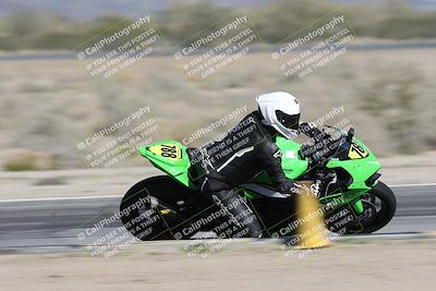 media/Jan-15-2026-Racers Edge (Thu) [[dfebeb70ab]]/3-B Group/Session 2 (Turn 15 Inside Pans)/